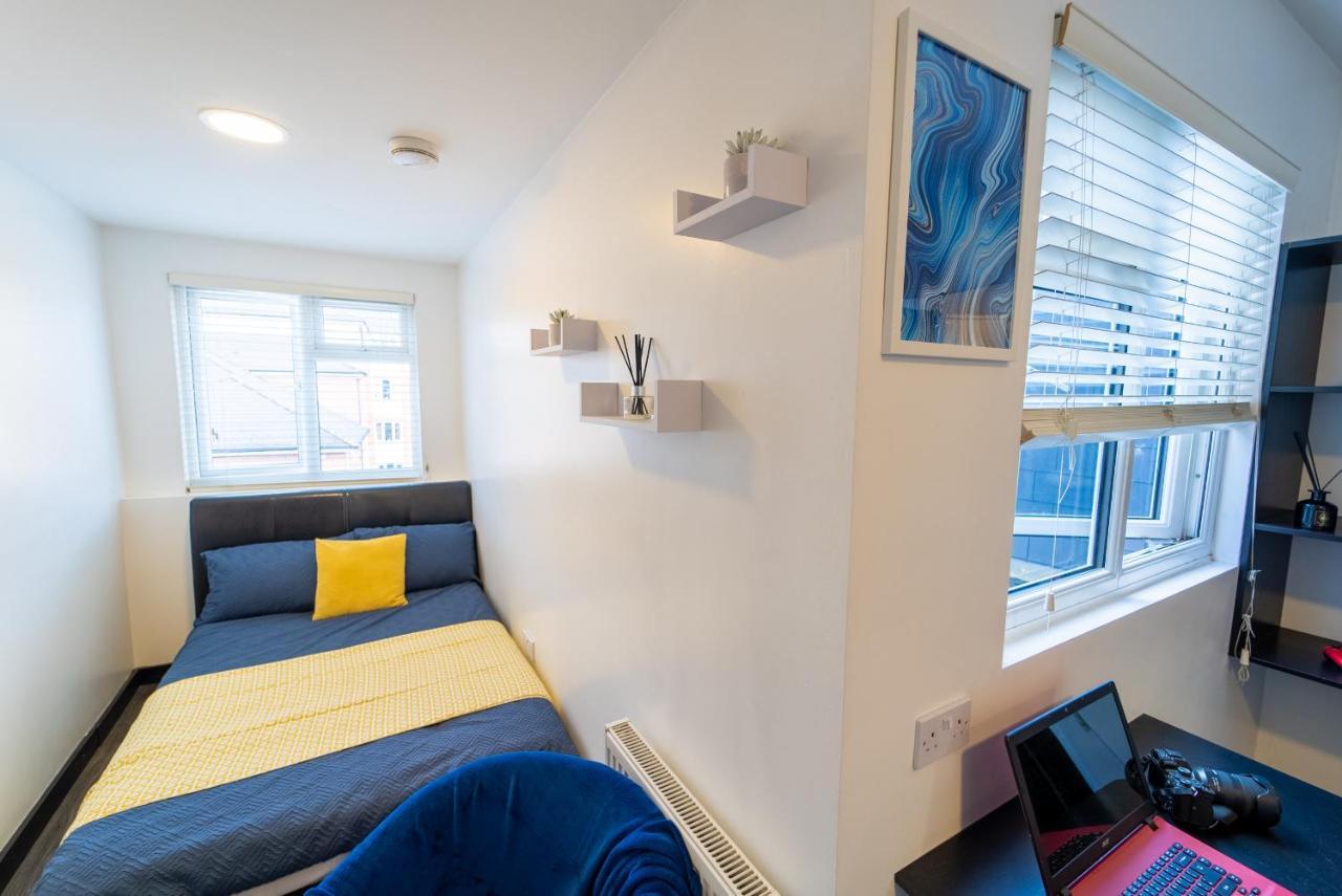 Staysa Equipped Studios Near Qe And Uob In Guesthouse Close To The City! เบอร์มิงแฮม ห้อง รูปภาพ