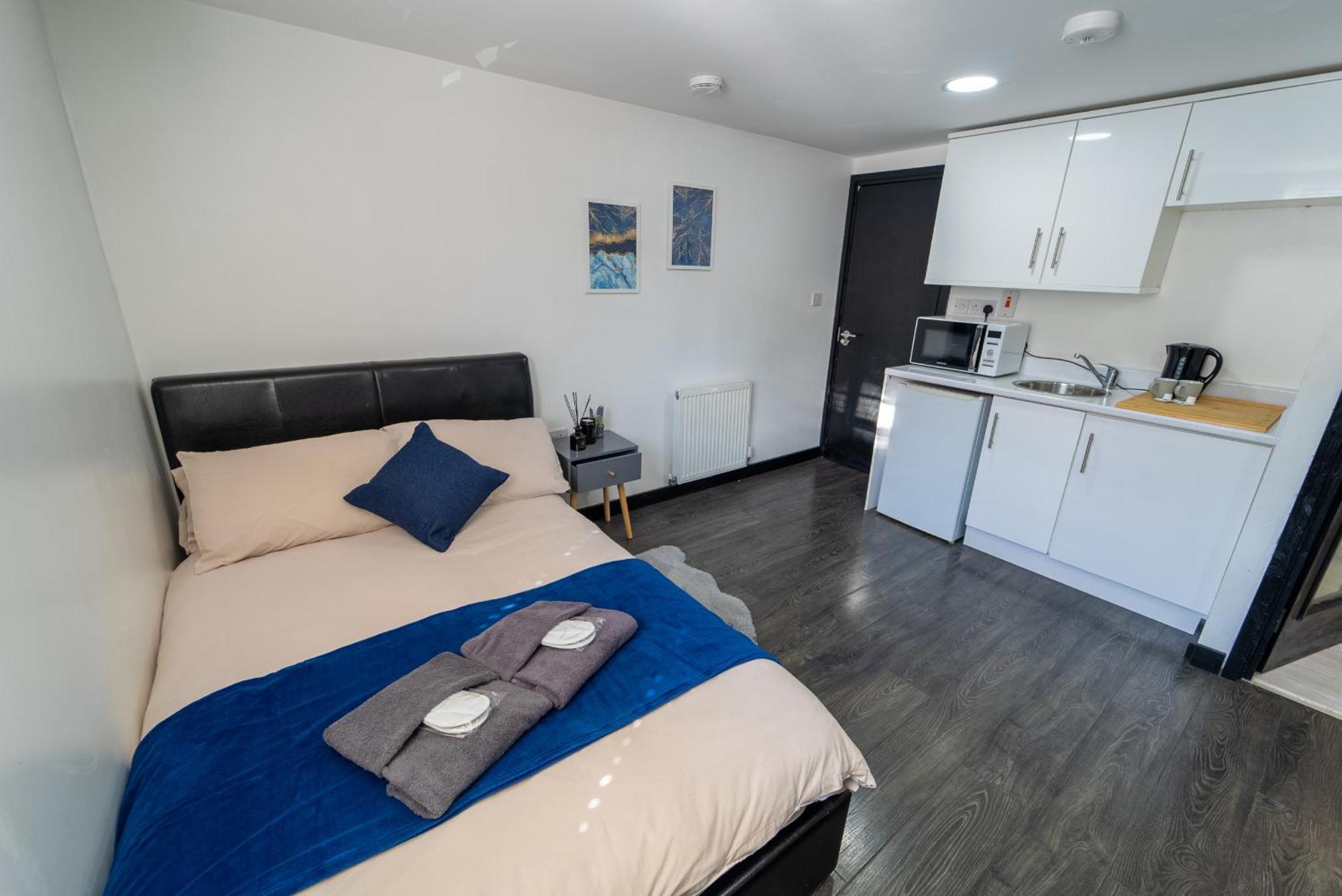 Staysa Equipped Studios Near Qe And Uob In Guesthouse Close To The City! เบอร์มิงแฮม ห้อง รูปภาพ